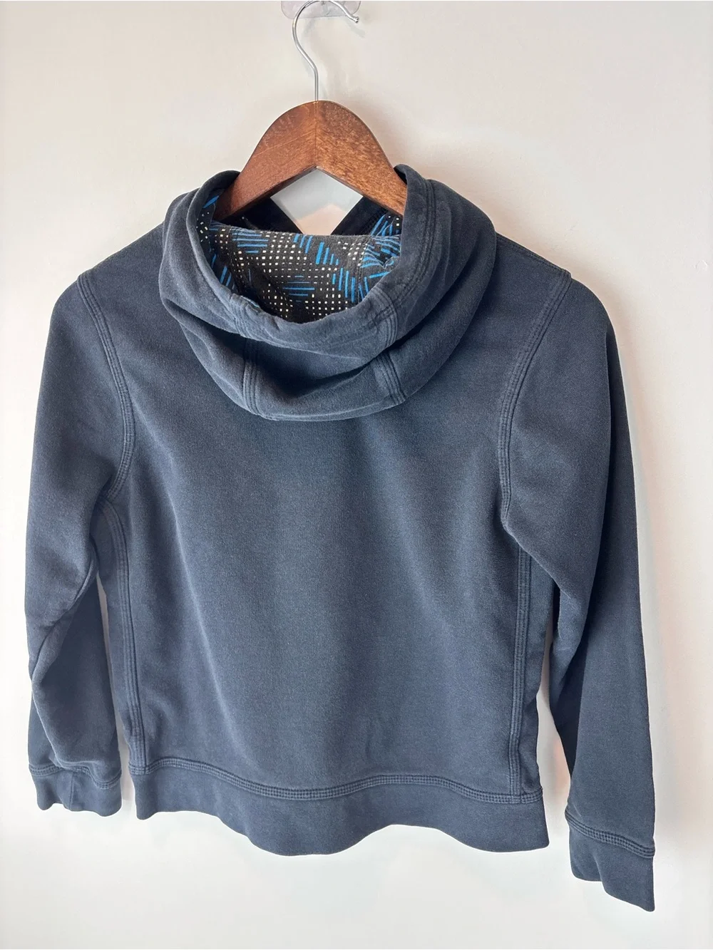 Nike Boys’ Hoodie — Youth Medium — Navy/Gray with Neon Graphic